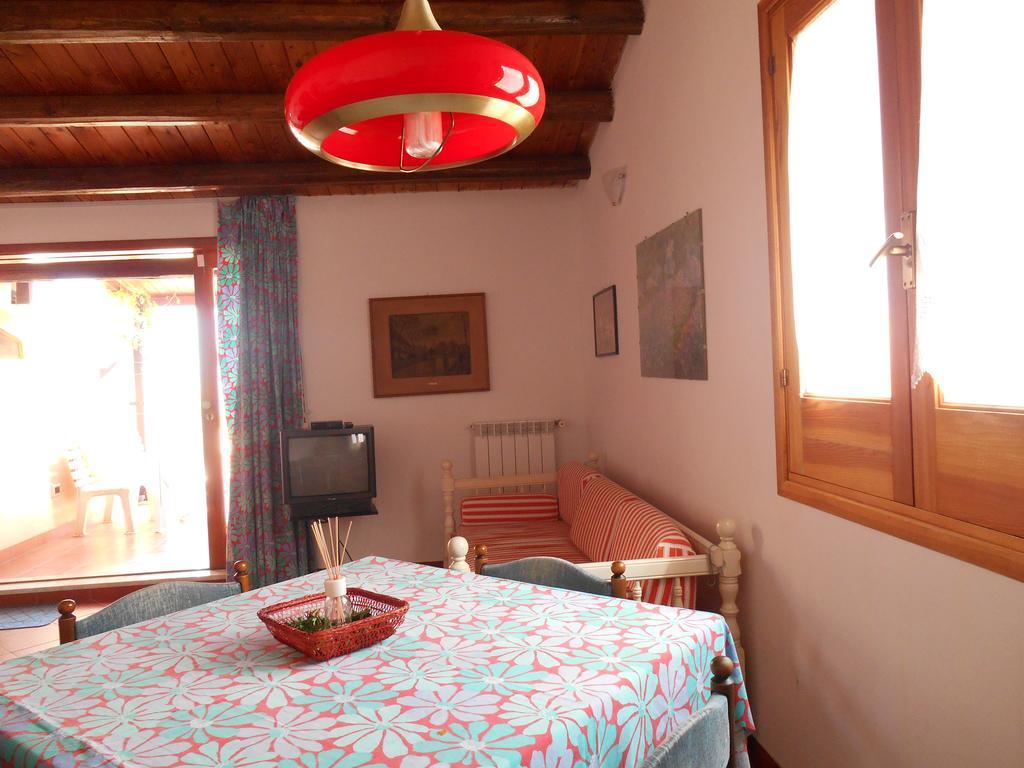 Casa Vacanze La Terrazza Sul Golfo 카스텔라마레델골포 외부 사진