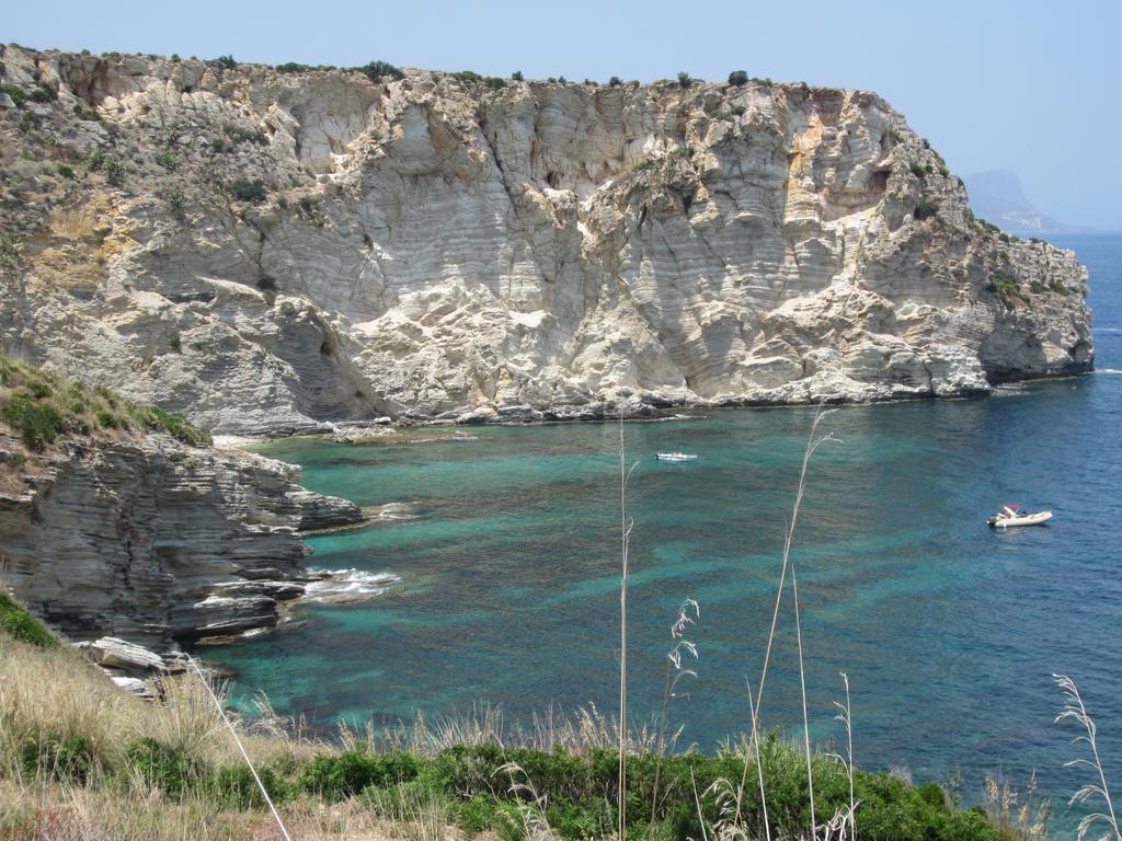 Casa Vacanze La Terrazza Sul Golfo 카스텔라마레델골포 외부 사진