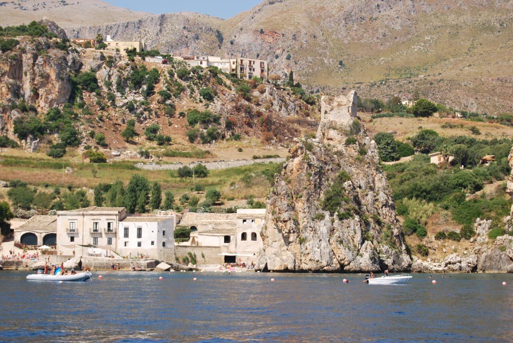 Casa Vacanze La Terrazza Sul Golfo 카스텔라마레델골포 외부 사진