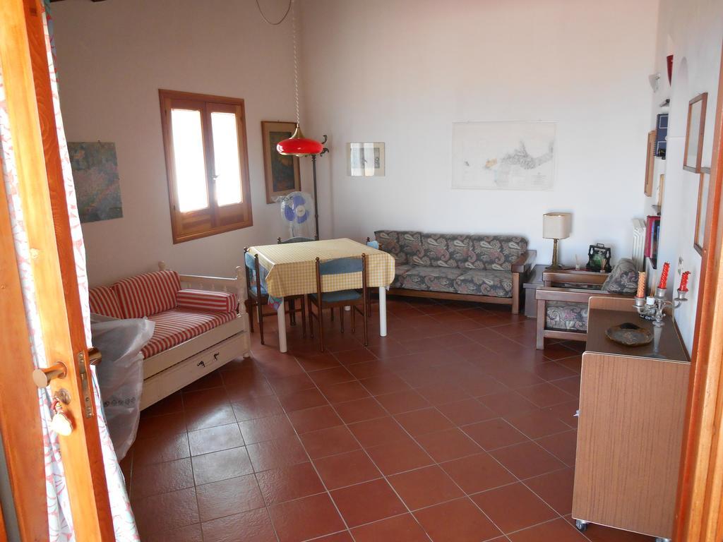 Casa Vacanze La Terrazza Sul Golfo 카스텔라마레델골포 외부 사진