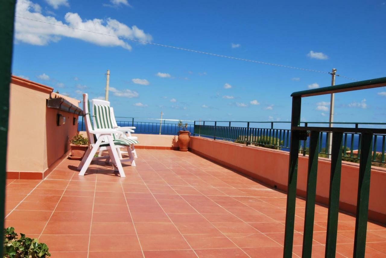 Casa Vacanze La Terrazza Sul Golfo 카스텔라마레델골포 외부 사진