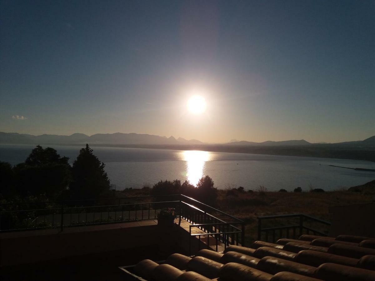 Casa Vacanze La Terrazza Sul Golfo 카스텔라마레델골포 외부 사진