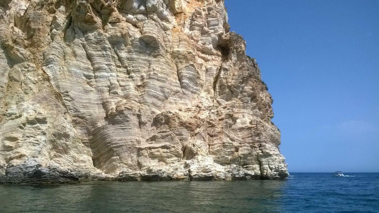 Casa Vacanze La Terrazza Sul Golfo 카스텔라마레델골포 외부 사진